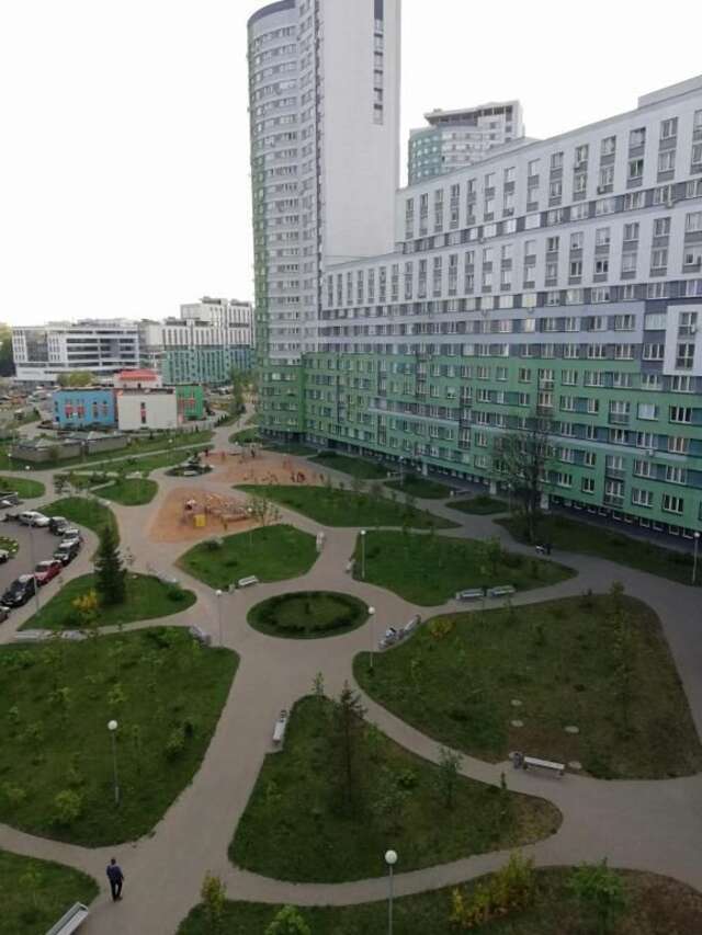 Апартаменты Уютная светлая квартира в центре около ст. м. Молодежная Минск-18